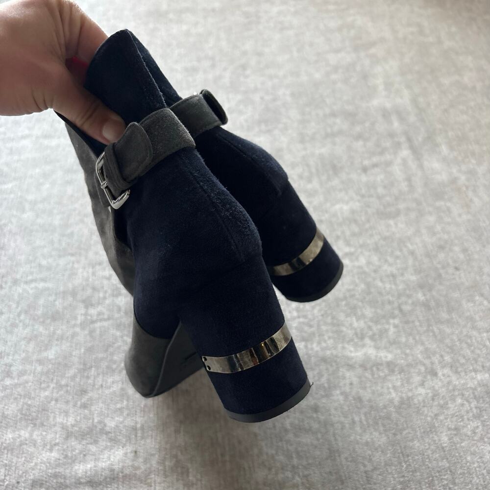 Stuart Weitzman Suede Heeled Boots - Picture 3 of 5